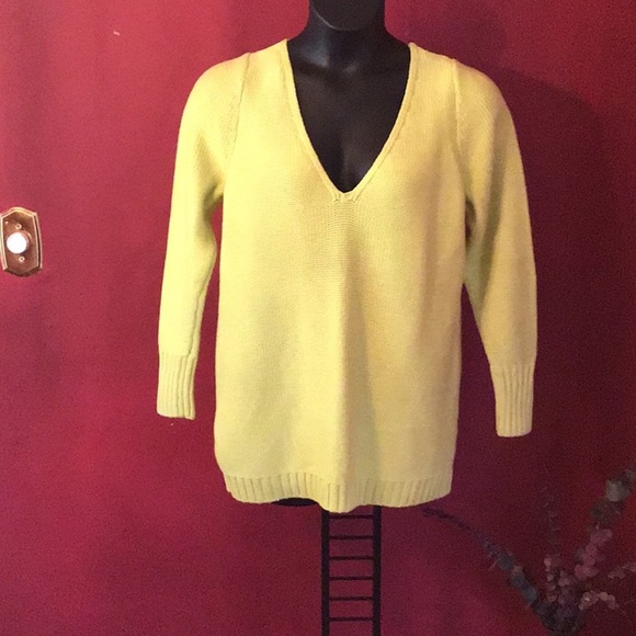 LANE BRYANT CABLE KNIT SWEATER SIZE 18/20 - Picture 1 of 3